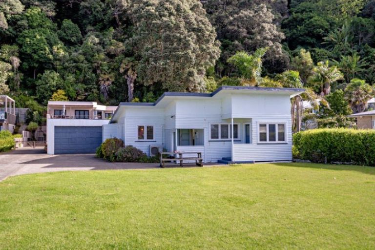 Photo of property in 21 West End Road, Ohope, 3121