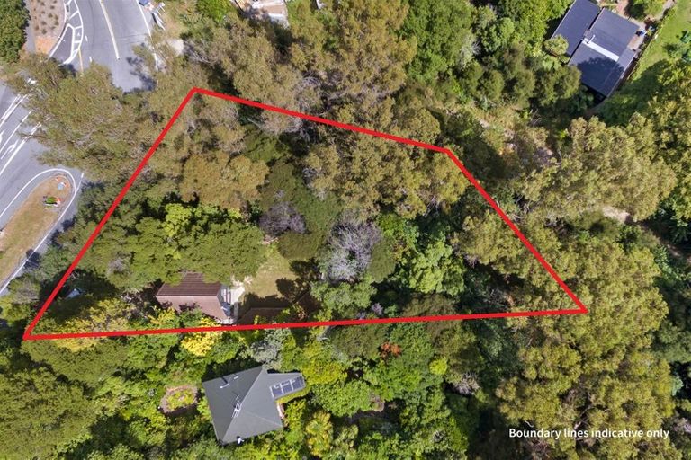 Photo of property in 1101 Dyers Pass Road, Governors Bay, Lyttelton, 8971