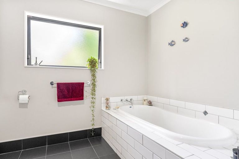 Photo of property in 5523 Masterton Castlepoint Road, Tinui, Masterton, 5889