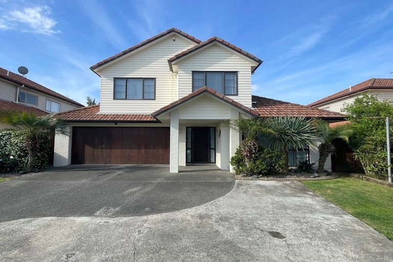 Photo of property in 9 Kalmore Place, Flat Bush, Auckland, 2016