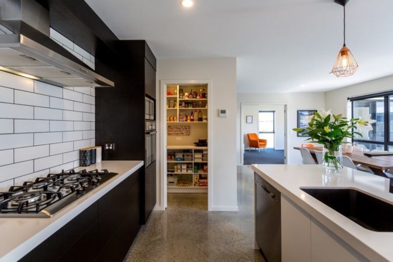 Photo of property in 10 Honeyfield Drive, Whalers Gate, New Plymouth, 4310