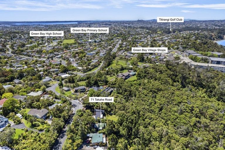 Photo of property in 71 Takahe Road, Titirangi, Auckland, 0604