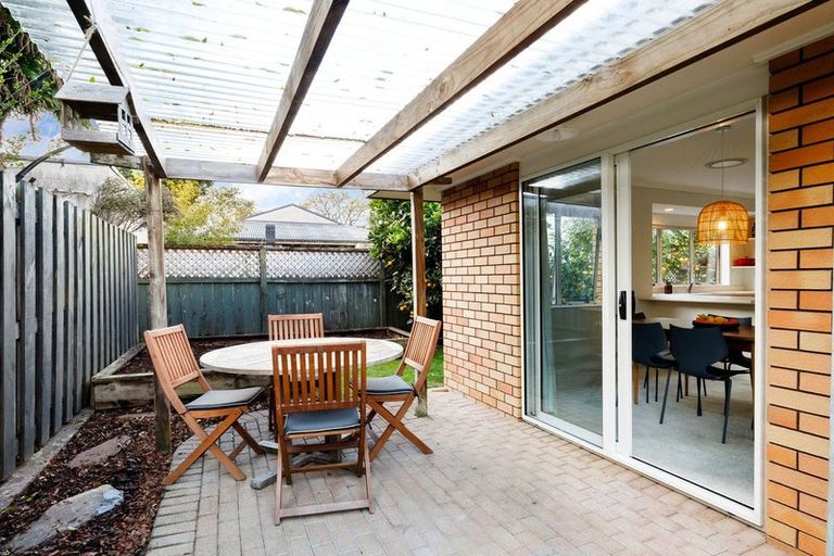 Photo of property in 24a Williams Street, Cambridge, 3434