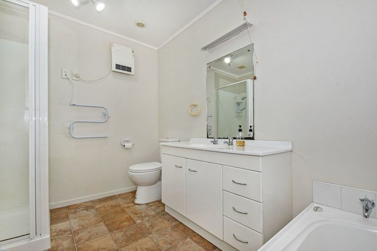 Photo of property in 2 Wanaka Street, Tikipunga, Whangarei, 0112