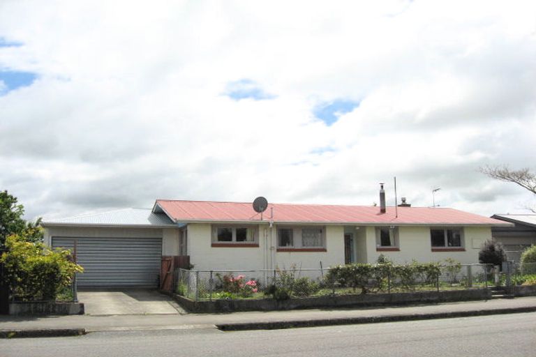 Photo of property in 30 Seddon Street, Rangiora, 7400