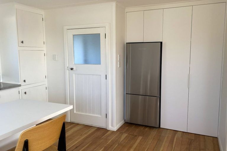 Photo of property in 8 Barrett Place, Carterton, 5713