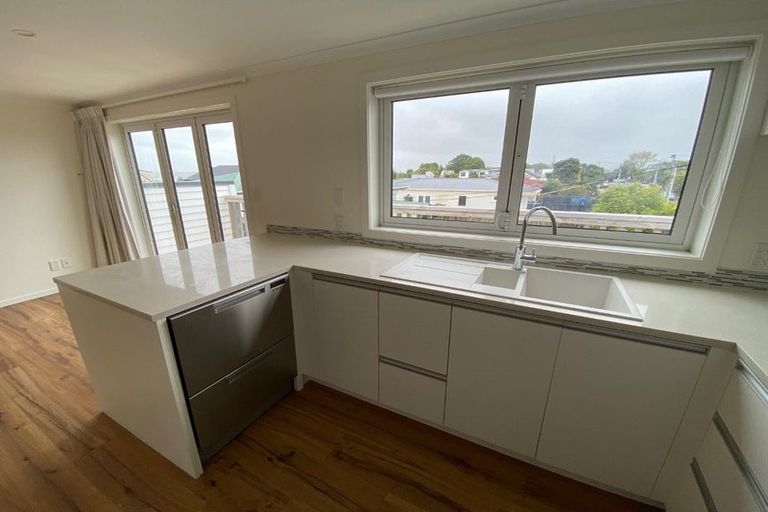 Photo of property in 158 Rangatira Road, Beach Haven, Auckland, 0626