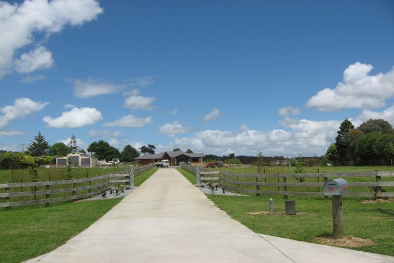 Photo of property in 39 Church Road, Ardmore, Papakura, 2582