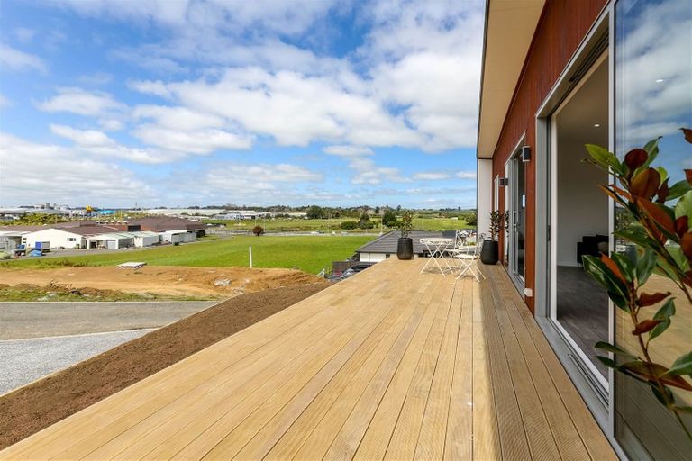 Photo of property in 3 Hinz Lane, Bell Block, New Plymouth, 4312