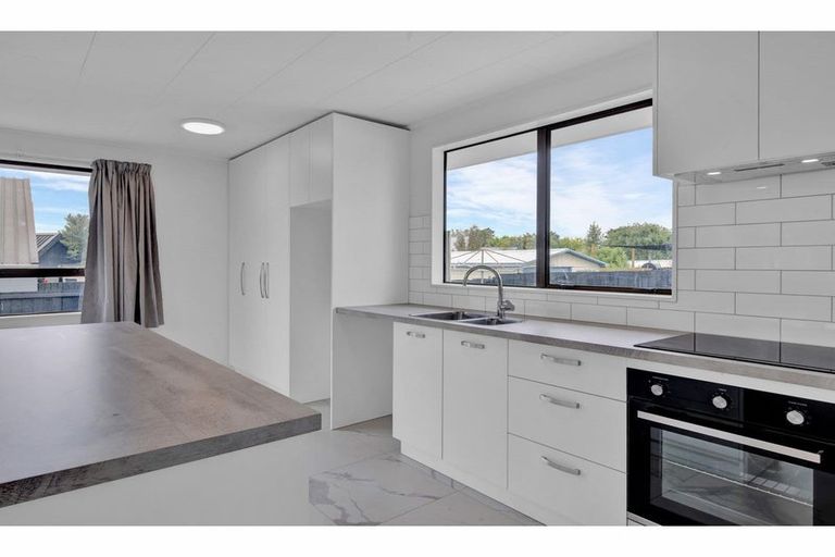 Photo of property in 17 Keighleys Road, Bromley, Christchurch, 8062