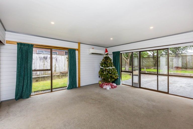 Photo of property in 4 Memphis Grove, Totara Park, Upper Hutt, 5018