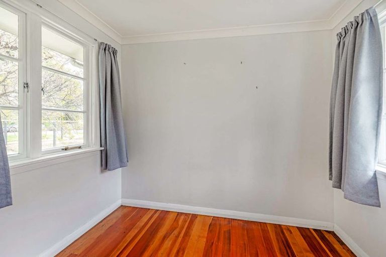 Photo of property in 9 Hewitts Road, Linton, Palmerston North, 4472