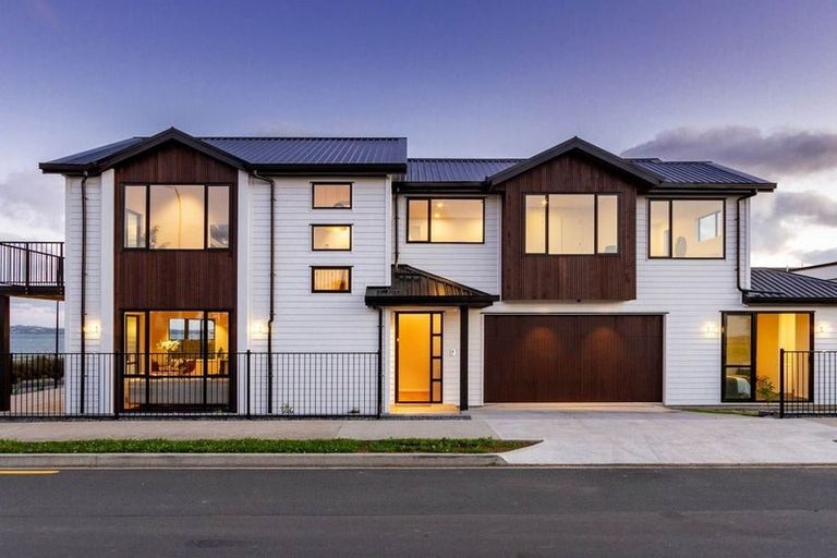 Photo of property in 1 Turbine Way, Hobsonville, Auckland, 0616