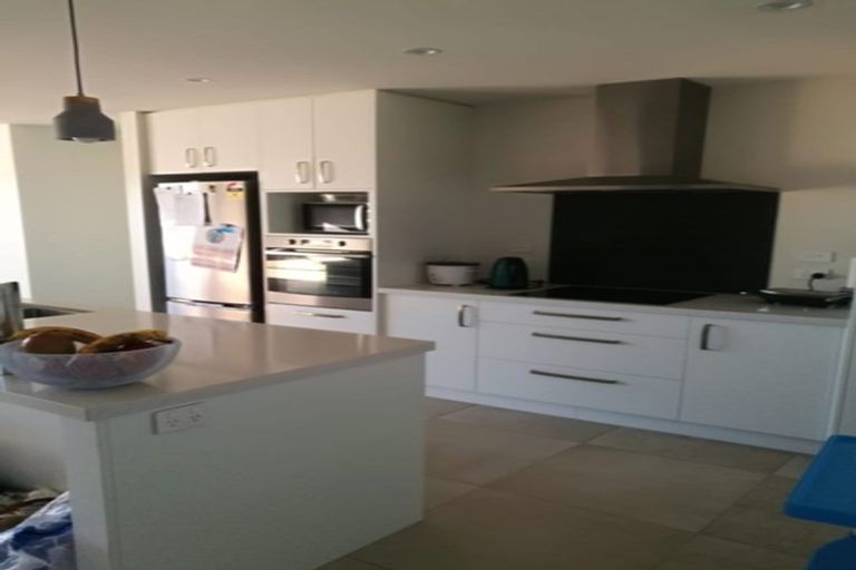 Photo of property in 33 Te Wharo Drive, Papamoa, 3118