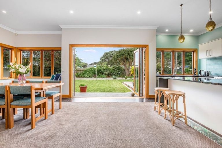 Photo of property in 115 Miramar Avenue, Miramar, Wellington, 6022