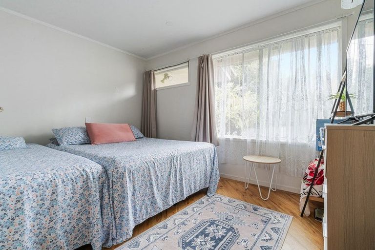 Photo of property in 1/10 Rotoiti Avenue, Pakuranga Heights, Auckland, 2010