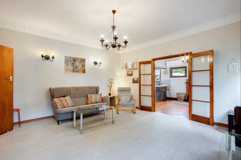 Photo of property in 54 Osier Road, Greenmeadows, Napier, 4112