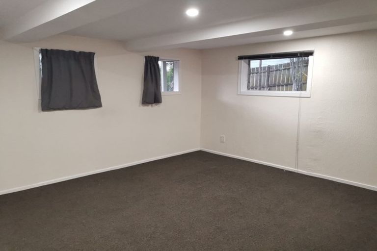 Photo of property in 49 Woodglen Road, Glen Eden, Auckland, 0602