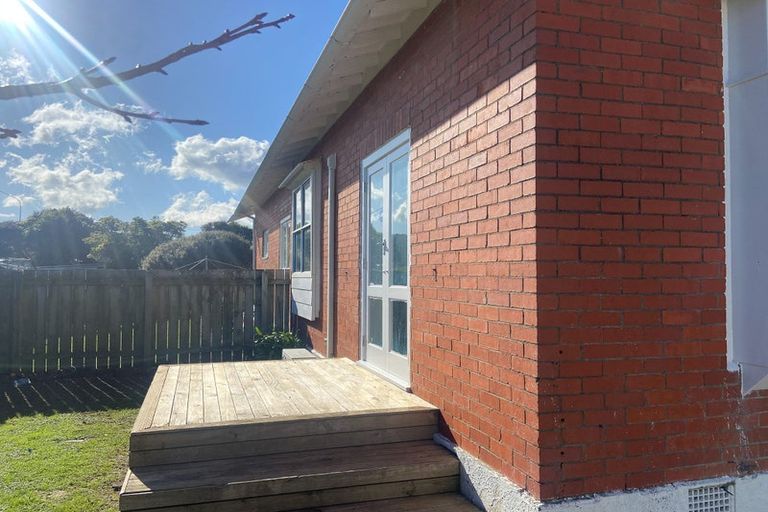 Photo of property in 2/33 Richmond Grove, Woburn, Lower Hutt, 5010