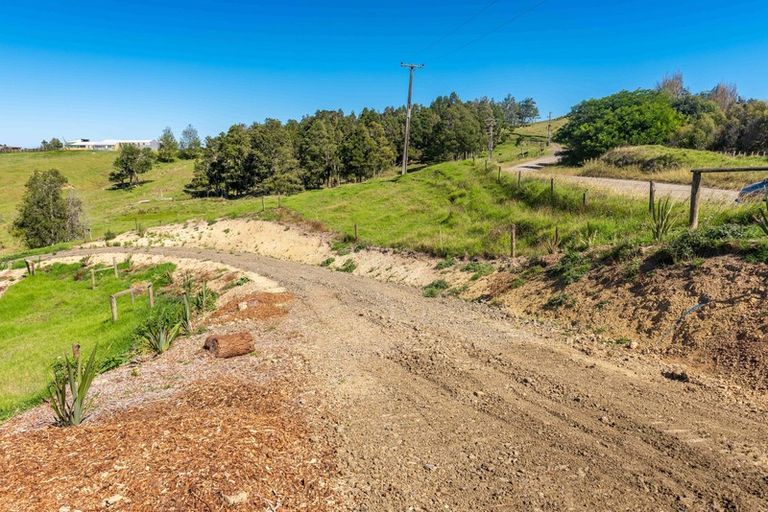 Photo of property in 183 Koutu Loop Road, Whirinaki, 0473