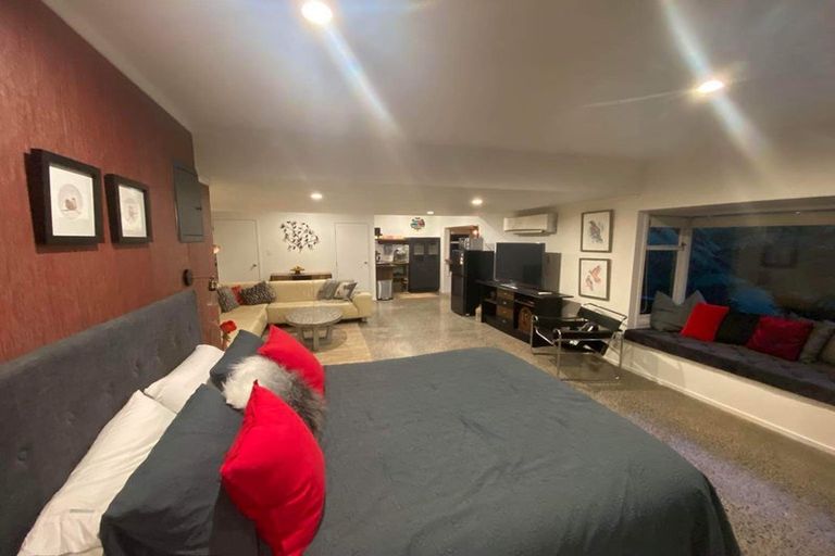 Photo of property in 55a Tui Glen Road, Birkenhead, Auckland, 0626