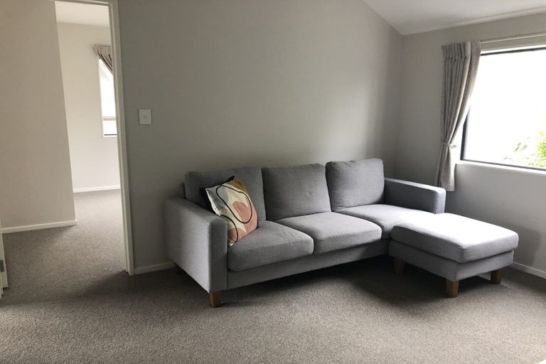 Photo of property in 750a East Coast Road, Pinehill, Auckland, 0630