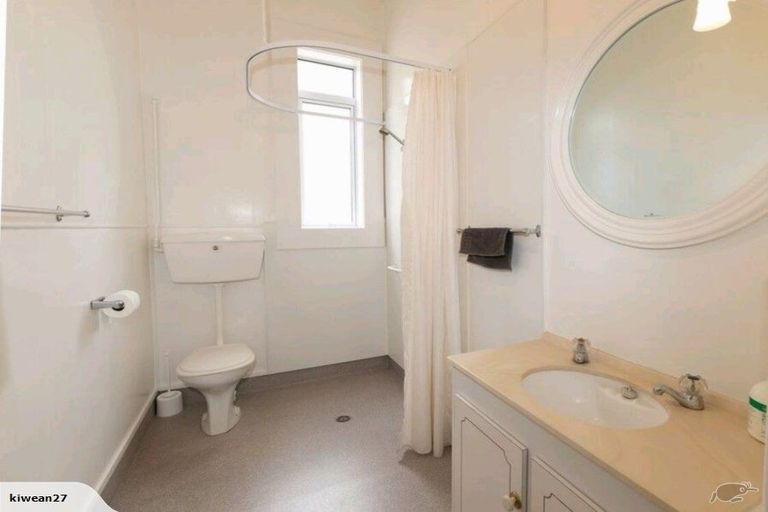 Photo of property in 73 Cutten Street, South Dunedin, Dunedin, 9012