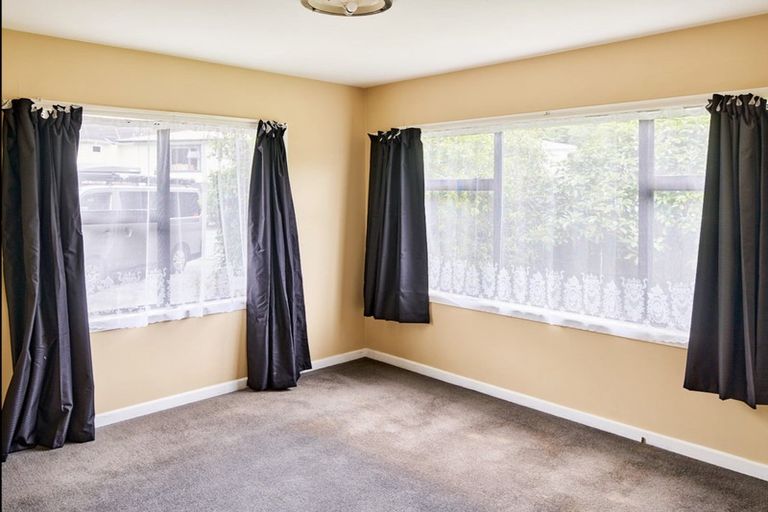 Photo of property in 5 Puriri Street, Wainuiomata, Lower Hutt, 5014