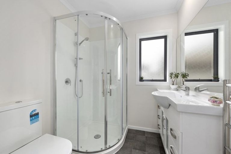 Photo of property in 1147a Fergusson Drive, Clouston Park, Upper Hutt, 5018