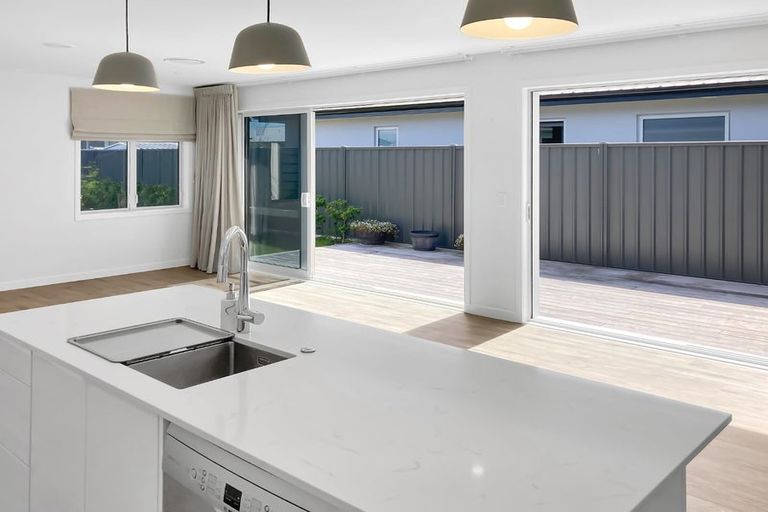 Photo of property in 24 Kaituna Place, Te Awa, Napier, 4110