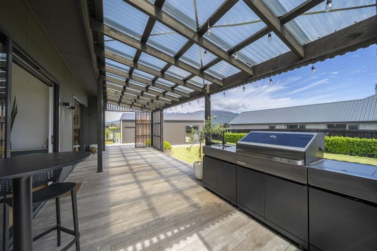 Photo of property in 52 Takitimu Avenue, Te Anau, 9600