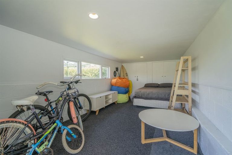 Photo of property in 4 Ocean Beach Road, Tairua, 3508