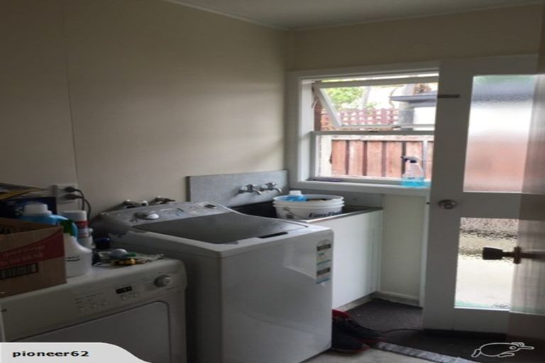 Photo of property in 2/27 Tuirau Place, Ilam, Christchurch, 8041