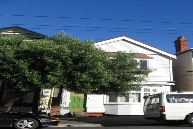 Photo of property in 7 Roxburgh Street, Mount Victoria, Wellington, 6011