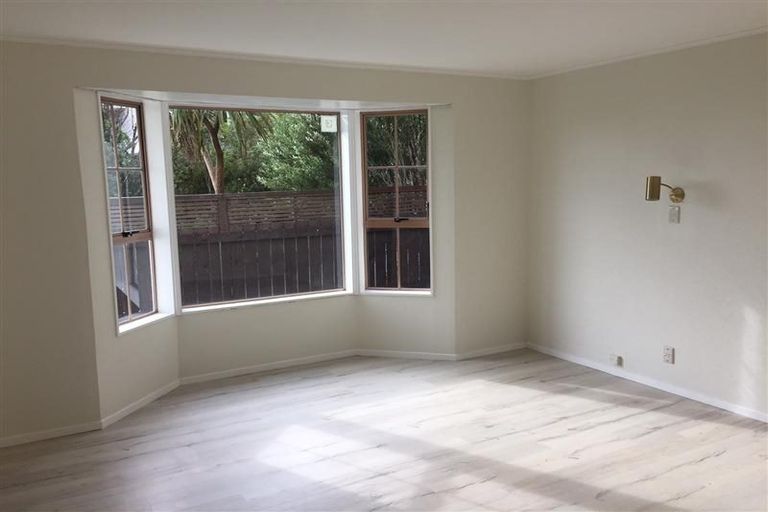 Photo of property in 2 Kilsyth Street, Karori, Wellington, 6012