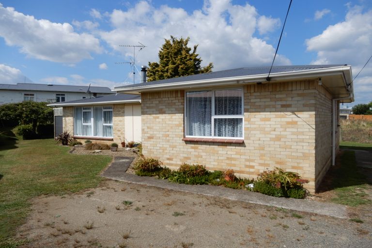 Photo of property in 8 Kowhai Place, Te Kauwhata, 3710