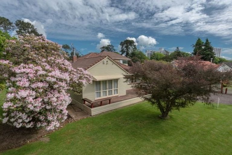 Photo of property in 26 Valley Terrace, Hamilton Central, Hamilton, 3204