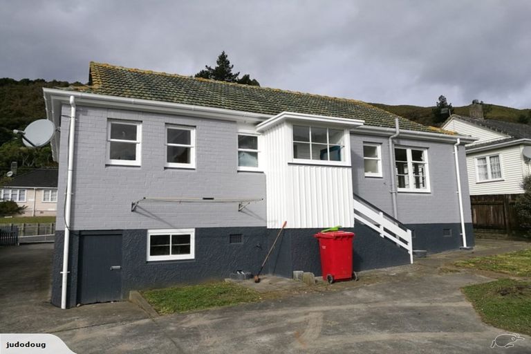 Photo of property in 32 Judd Crescent, Naenae, Lower Hutt, 5011