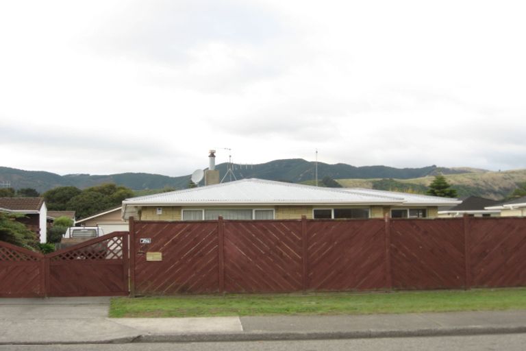Photo of property in 106 Hillcrest Road, Raumati Beach, Paraparaumu, 5032