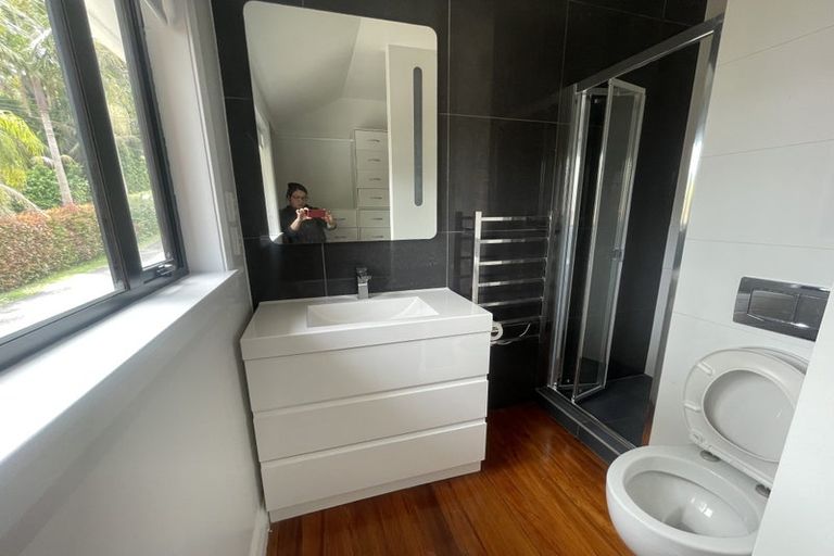 Photo of property in 261 Lake Road, Belmont, Auckland, 0622