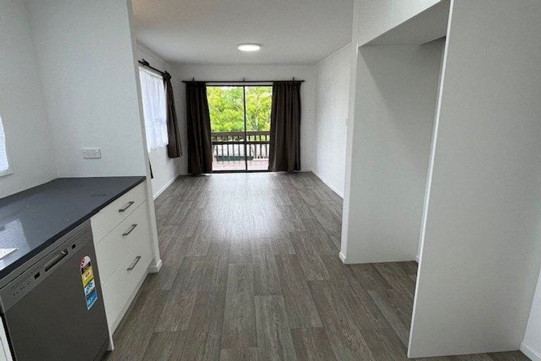 Photo of property in 45 Murvale Drive, Bucklands Beach, Auckland, 2014