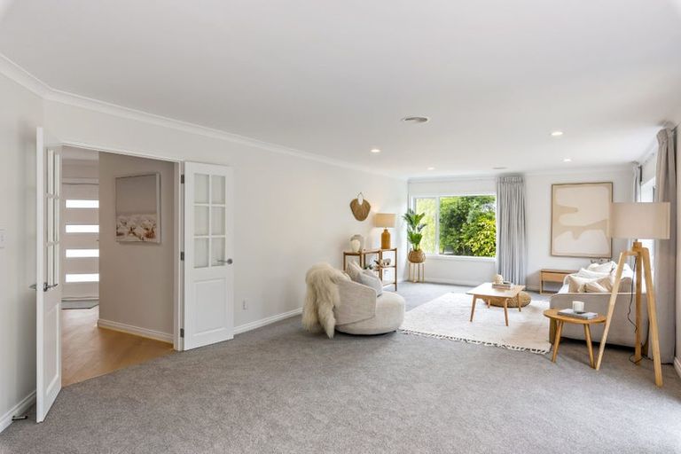 Photo of property in 13 Runanga Grove, Waikanae, 5036