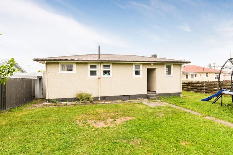 Photo of property in 38 King Street, Marton, 4710