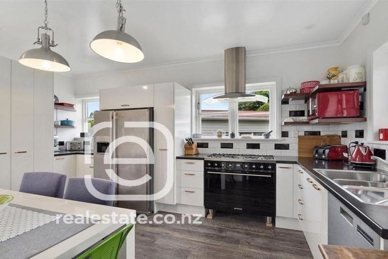 Photo of property in 20 Jollie Street, Linwood, Christchurch, 8062