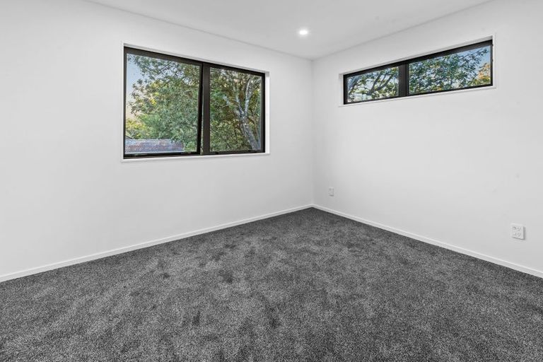 Photo of property in 29d Mirrabooka Avenue, Botany Downs, Auckland, 2010