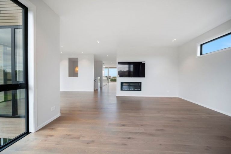 Photo of property in 56 Mangatawhiri Road, Omaha, 0986