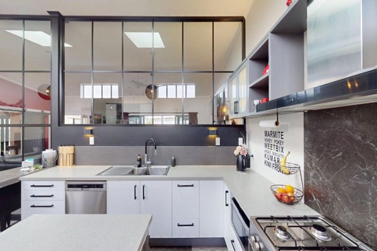 Photo of property in 46 Kent Avenue, Waitarere Beach, Levin, 5510