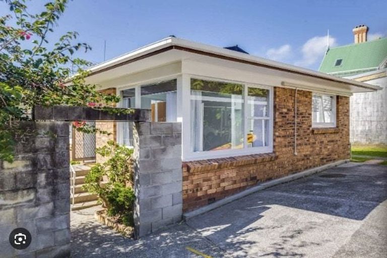 Photo of property in 8/55a Vauxhall Road, Devonport, Auckland, 0624