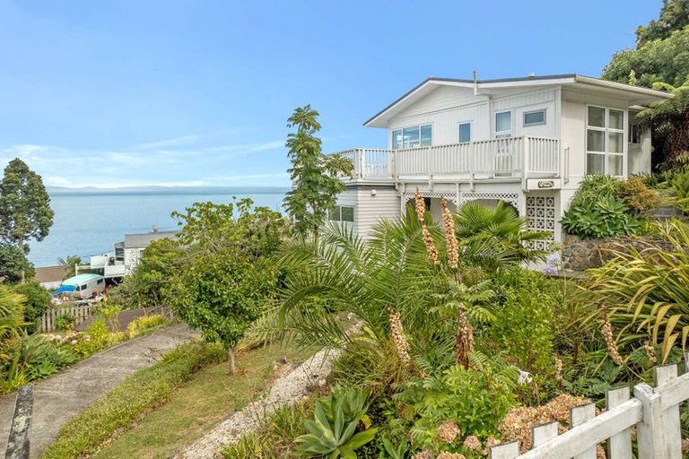 Photo of property in 35 Adams Road, Thornton Bay, Thames, 3575