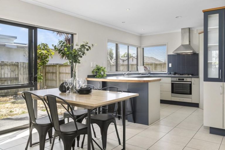 Photo of property in 12 Marick Place, Papamoa Beach, Papamoa, 3118